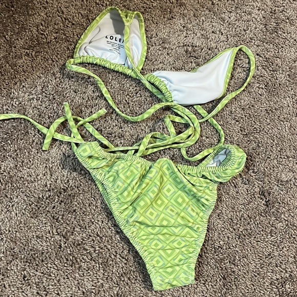 Skimpy bikini lime green top size L but fits like a M and bottom size M - Picture 6 of 6
